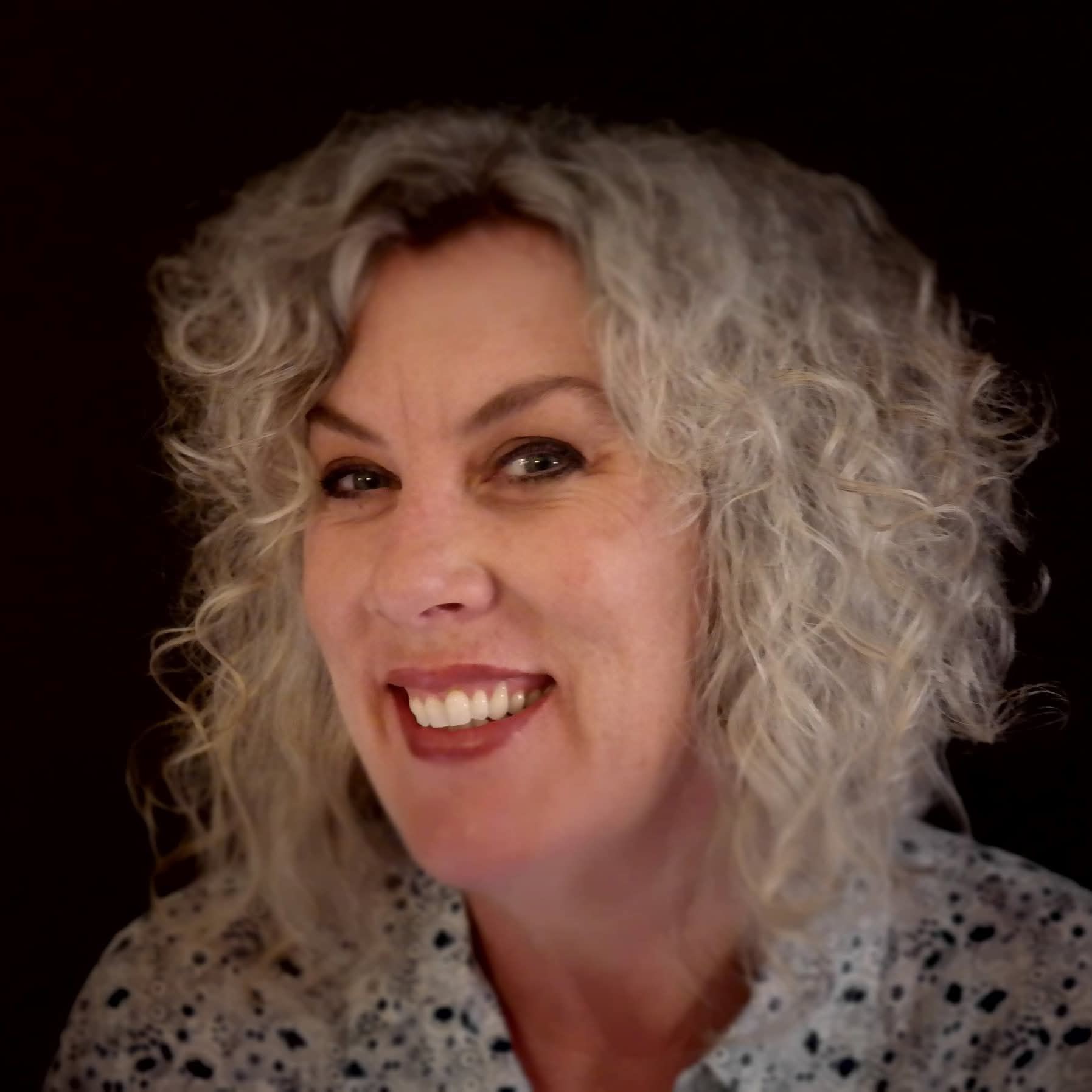 Pamela Skjolsvik